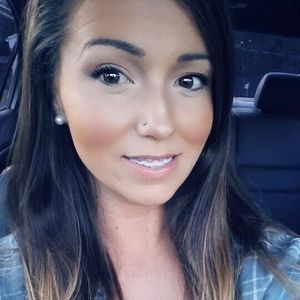 Meet your Posher, Stephanie